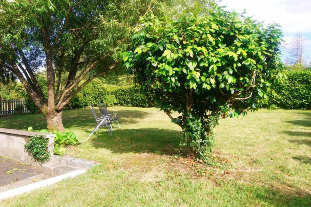 Le Jardin De Leonie Villa Ergue-Gaberic Exterior photo